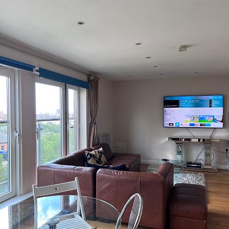Great City Centre Getaway Apartment 2 Bed Near The Beach And Shopping Area Swansea Buitenkant foto