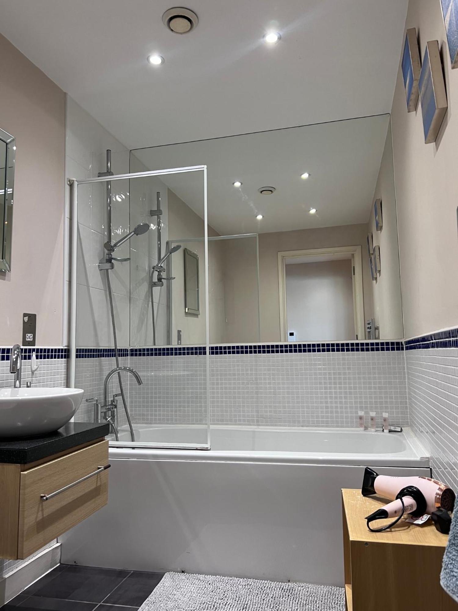 Great City Centre Getaway Apartment 2 Bed Near The Beach And Shopping Area Swansea Buitenkant foto